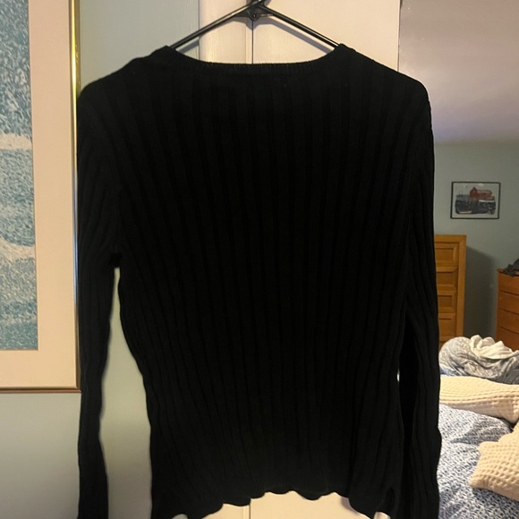 Telluride Clothing Co  Black  v-neck long sleeve ribbed sweater - Picture 15 of 15